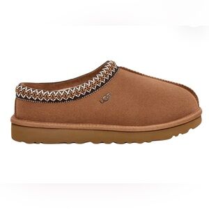 New UGG Tasman Slipper. Chestnut woman’s size 7